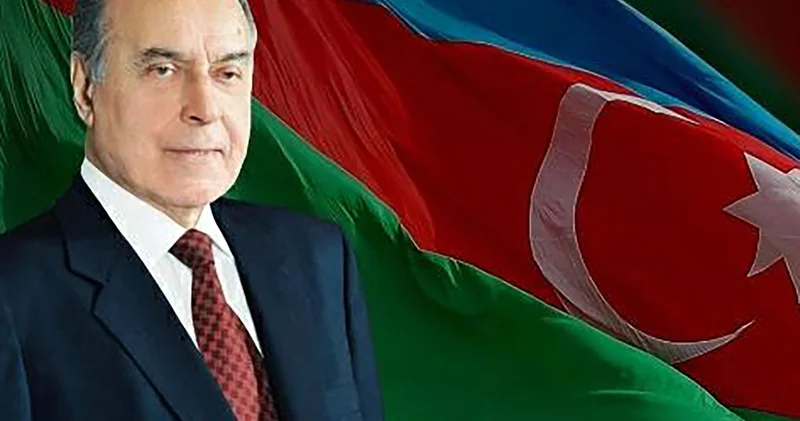 Heydər Əliyev: Gücün, İradənin və Zəkanın Simvolu