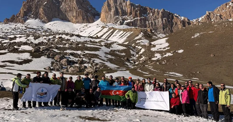 Heydər Əliyev in 103 cü ildönümü qeyd olunur KONKRET
