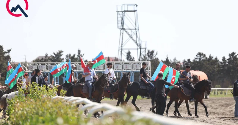 “Qarabağlar” “Dilbazlar”a qarşı Fotolar