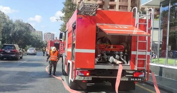 Oteldə yanğın oldu Video