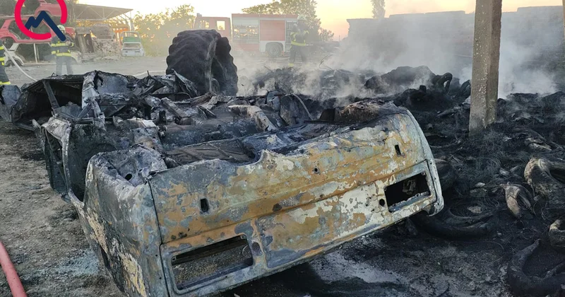 Gəncədə utilizasiya mərkəzindəki 3 maşın yandı Fotolar