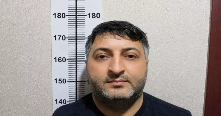 Bakıda iş düzəldən vəkil TUTULDU