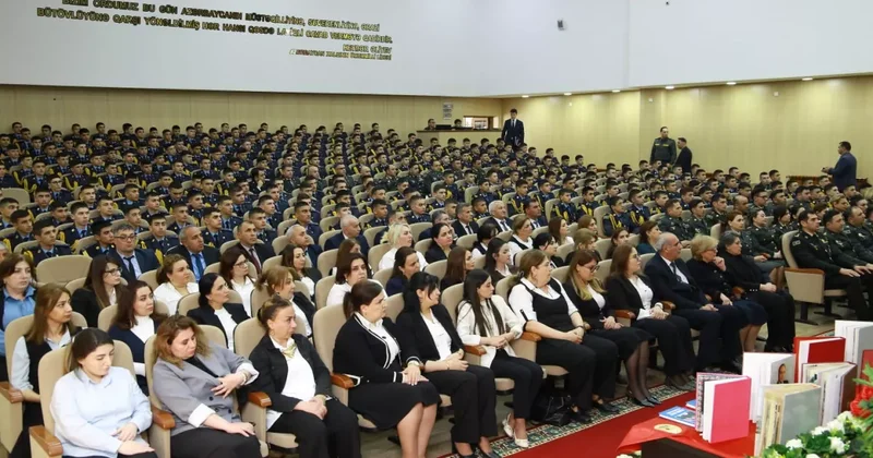 В военном лицее имени Джамшида Нахчыванского прошло мероприятие, посвященное Гейдару Алиеву ФОТО