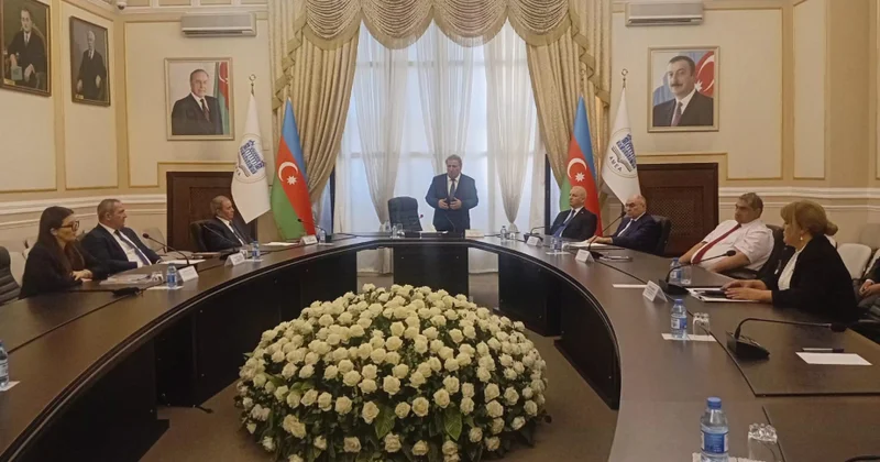 Yeniləşən Akademiyada rəqəmsallaşma üzrə müavinlərin seçilməsinə dair müsahibə təşkil olunub