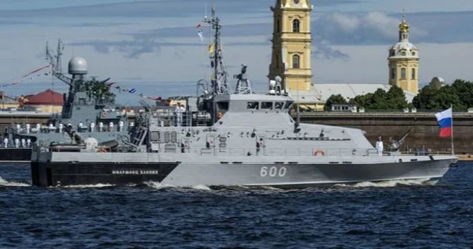 Rusiya Xəzər dənizi vasitəsilə İrana pilotsuz təyyarə komponentləri göndərir NYT