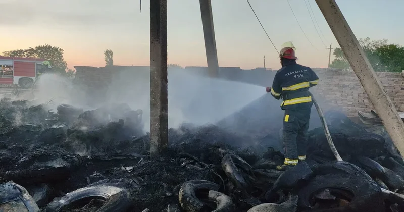 На одном из предприятий в Гяндже произошел пожар