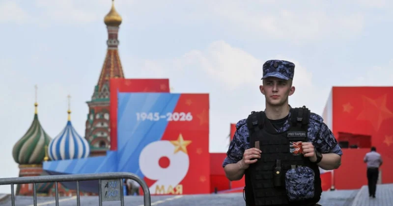 На Красной площади командует Зеленский? Президент Украины разрешил парад, Москва в ярости