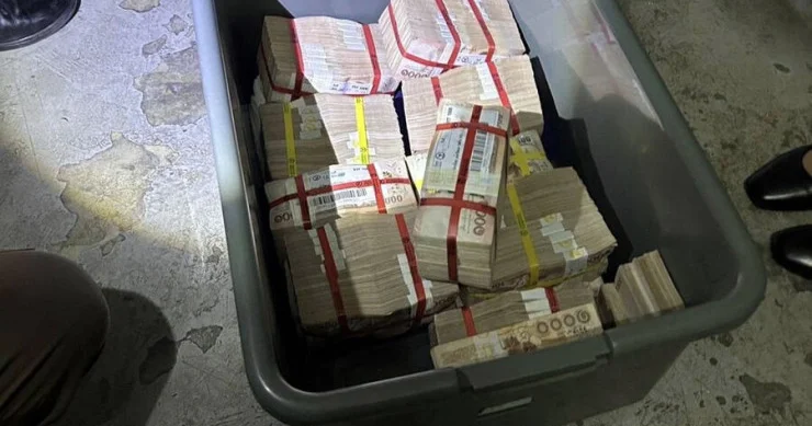 Zibil qabından 12 milyon pul tapdı