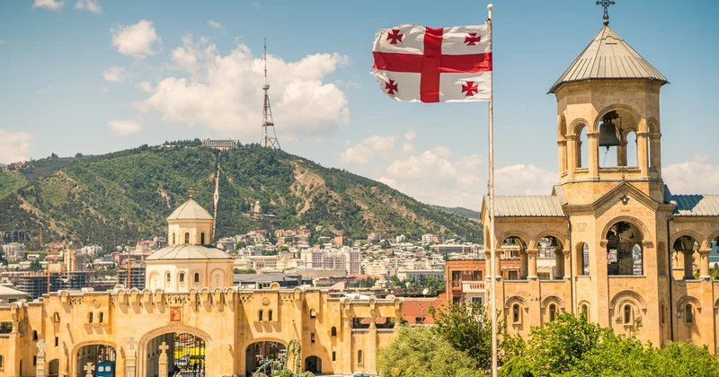 Gürcüstan Rusiya müharibəsi başlaya bilər Proud