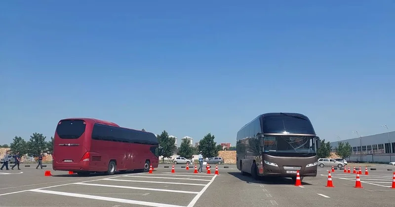 Gəncədə ictimai nəqliyyatda çalışmaq istəyən sürücülərin qiymətləndirilməsi aparılır FOTOLAR