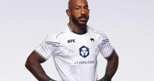 UFC ulduzu Bakıya gəldi Video