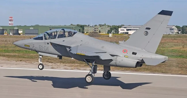 Ukrayna Savasleyka aerodromunda Kinjal daşıyıcısı MiQ 31 i vurub