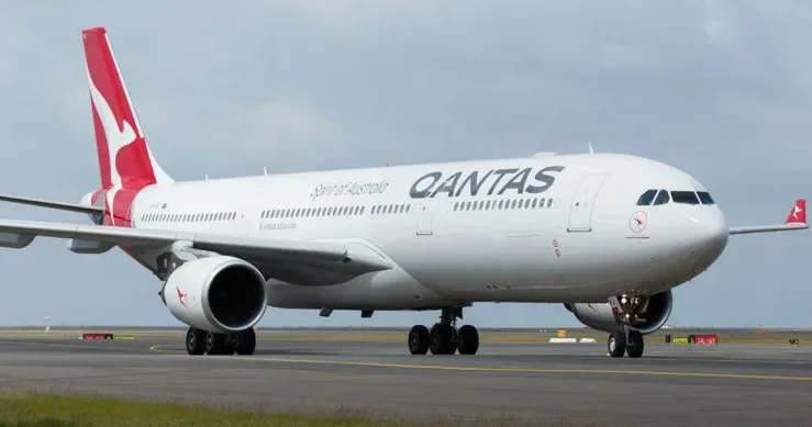 Heydər Əliyev Beynəlxalq Aeroportuna “Qantas Airlines” təyyarəsi məcburi eniş edib