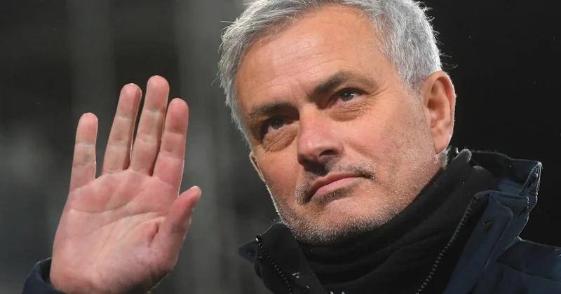 Mourinyo Fənərbağça nın prezidenti qarşısında şərt qoydu