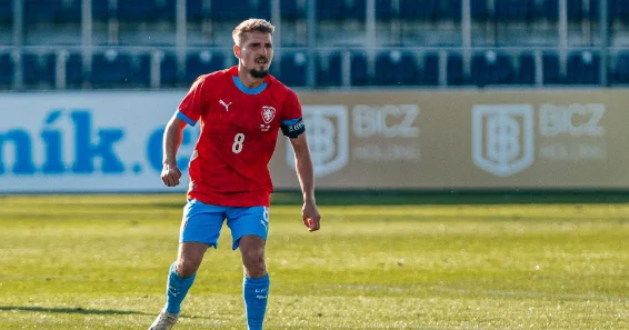 Velosipeddən yıxılan futbolçu Avro 2024 də oynamayacaq
