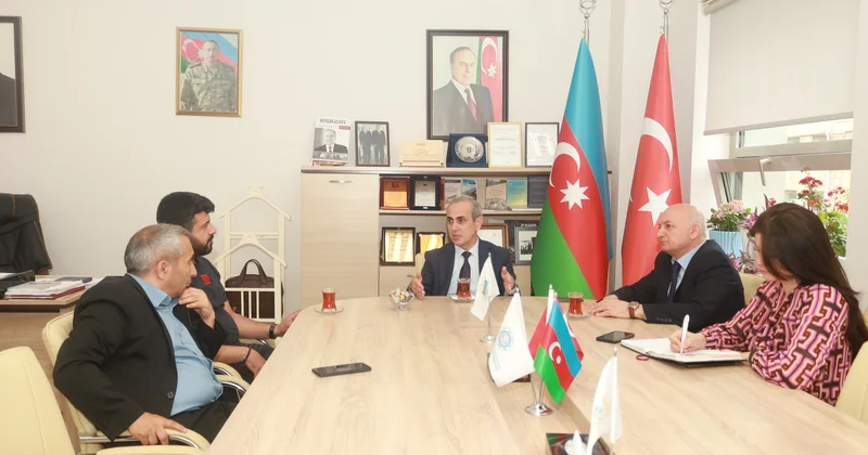Türkiyənin Yordam BT in nümayəndəsi MEK in qonağı olub