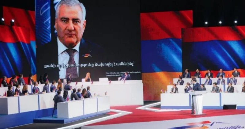 Сильная Армения может отказаться от мандатов в парламенте