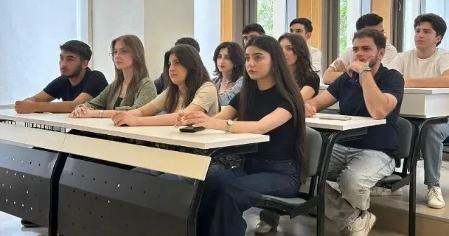 X və XI siniflərdə təhsil alacaq şagirdlərin NƏZƏRİNƏ!