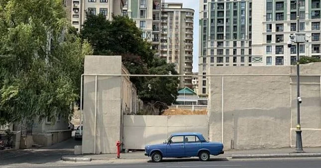 Bakıda torpaq daha sürətlə bahalaşır daşınmaz əmlak seqmentləri arasında ən yüksək artım