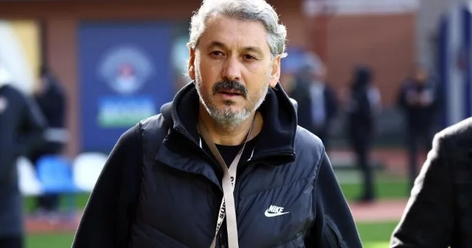 Türkiyənin Super Liqa təmsilçisi baş məşqçisi ilə yolları ayırdı