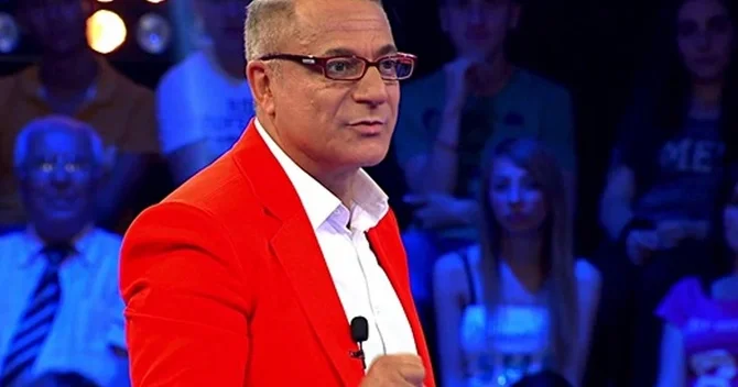 Mehmet Ali Erbilin özündən 48 yaş kiçik yeni SEVGİLİSİ