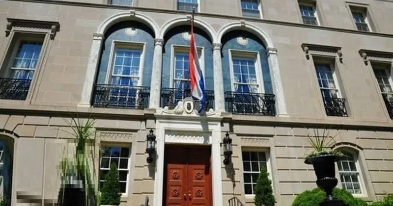 Niderlandın İrandakı səfirliyi Bakıdan Tehrana qaytarılıb