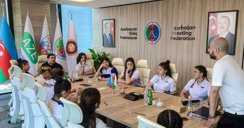 Azərbaycanın qadın güləşçiləri yeni antidopinq qaydaları ilə tanış olublar