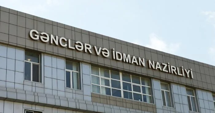 Gənclər və İdman Nazirliyi atlar üçün 1000 kiloqram daş duz alacaq