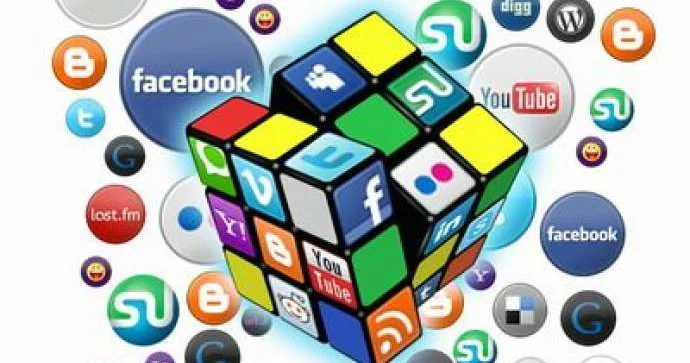 17 yaşlı gənc sosial şəbəkəyə girmək üçün valideynindən icazə almalıdır?