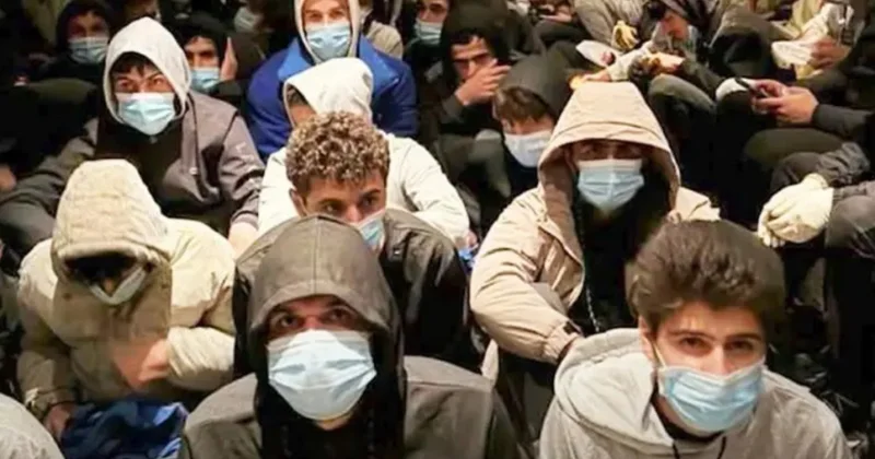 Böyük Britaniyaya getmək istəyən 300 dən çox miqrant Liviyada girov götürülüb