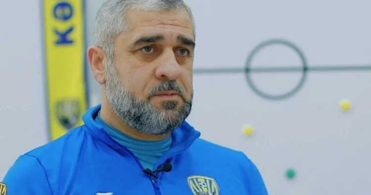 Kəpəz in baş məşqçisi hansı mövqelərə futbolçu axtardıqlarını açıqladı