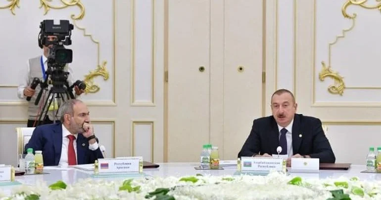 Əliyevlə Paşinyan sabah Abu Dabidə görüşür