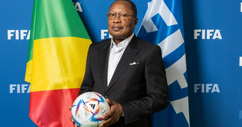 Konqo Futbol Federasiyasının prezidenti FIFA dan 1,3 milyon dollar oğurlamaqda ittiham olunur