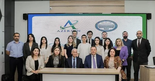 Azərsun Holdinq” 6 tələbəyə təqaüd ayırdı Foto