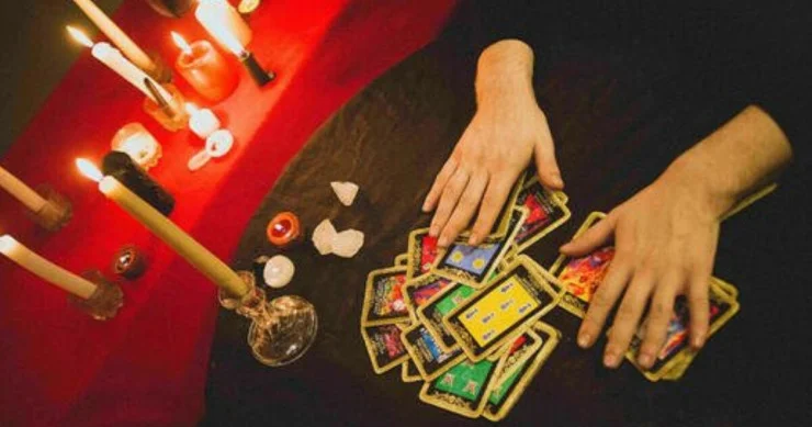 Bakıda falçı evini satan qadının başına OYUN AÇDI