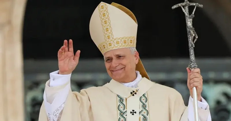 Roma Papası Fransisk Zelenskini görüşə dəvət edib