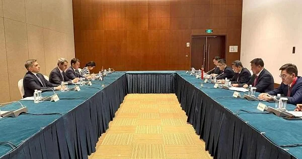 Çinlə dəmiryol sahəsində əməkdaşlıq üzrə yeni mərhələ...