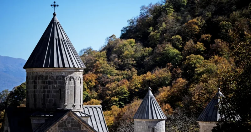 Erməni diasporunun nümayəndəsi İrəvanı xalqın və kilsənin maraqlarını nəzərə almağa çağırıb