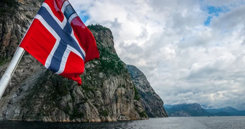 Norveç Rusiyanın iki balıqçılıq şirkətinə sanksiya tətbiq edəcək
