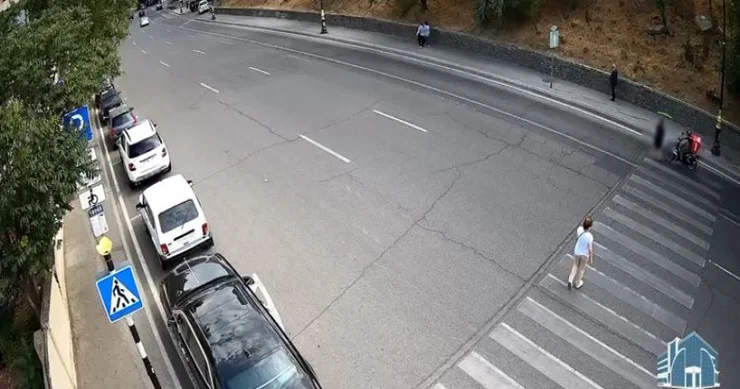 Bakıda moped piyada keçidində qadını vurdu HADİSƏ ANI
