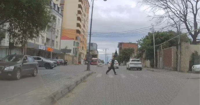 Xırdalanda təhlükəli piyada keçidləri: Aidiyyəti qurumlar nəyi gözləyir? VİDEO