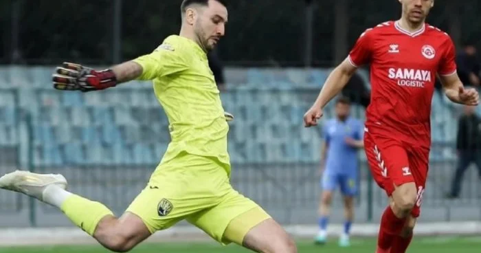Portuqaliyalı futbolçu “Kəpəz”ə qayıtdı