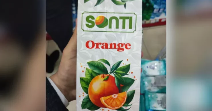 Bu meyvə şirələrində rəngləndiricilər tapıldı