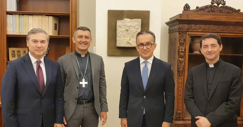 Dövlət Komitəsinin sədri Vatikanın Apostol Kitabxanasının və Apostol Arxivinin rəhbəri ilə görüşüb