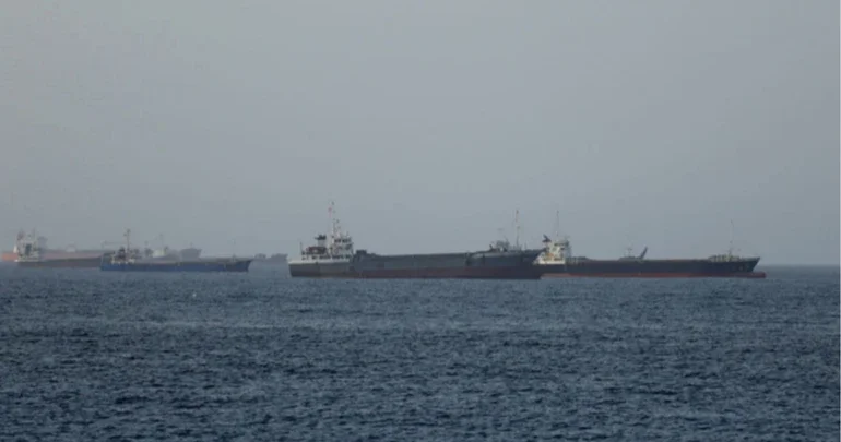 Иран срочно вывозит нефть супертанкерами на фоне обострения отношений с Вашингтоном Minval Politika