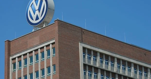 Volkswagen iflas olmamaq üçün radikal qərar qəbul edib