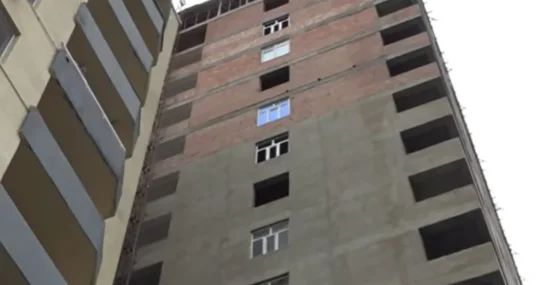 Sumqayıtda bina tam hazır olmadan təhvil verilib Səbəb