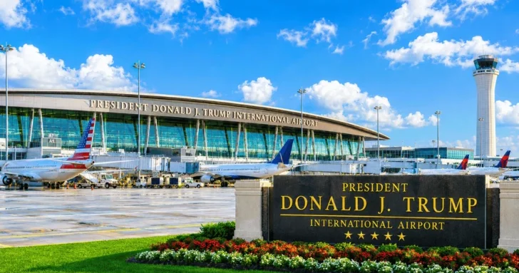 Аэропорт Палм Бич официально переименован в честь Дональда Трампа