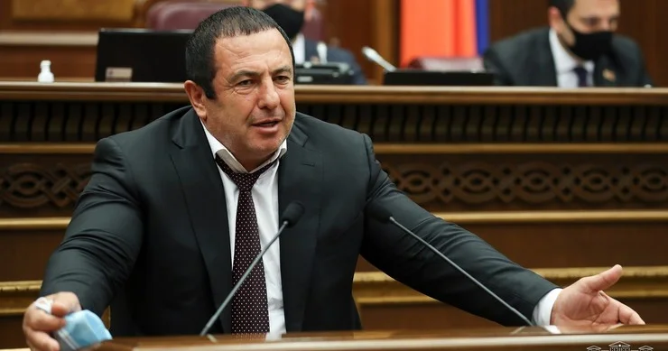 Paşinyan Tsarukyanın həbs görüntülərindən danışdı “Seçkiöncəsi vədlərim hələ tam yerinə yetirilməyib”