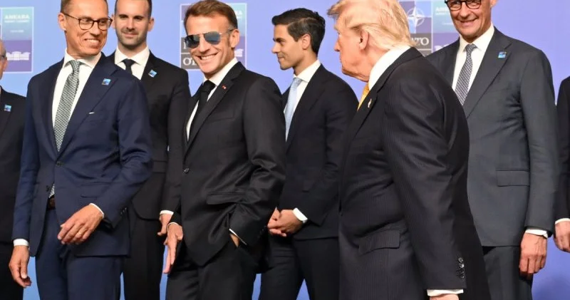Ser, biz səni sevirik və ya Kremlin bitən ümidləri